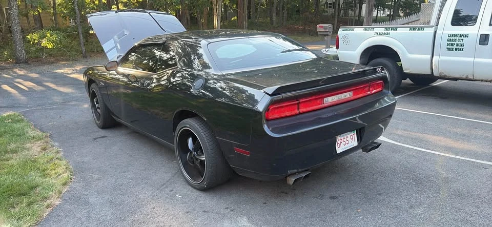 2009 Dodge Challenger 3rd Gen - Image 2 of 13