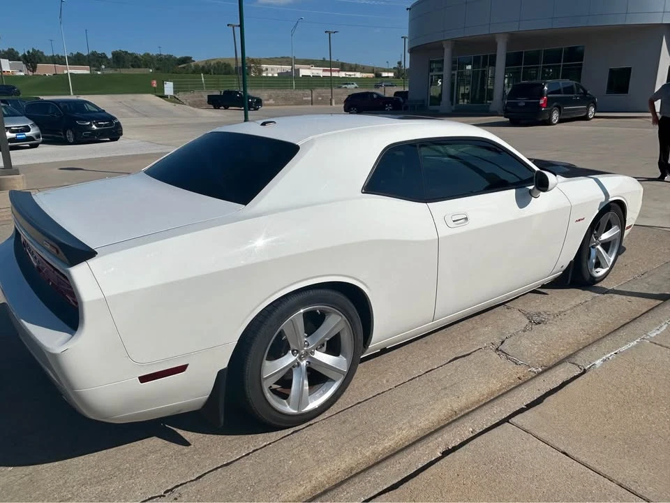 2009 Dodge Challenger 3rd Gen - Image 8 of 9