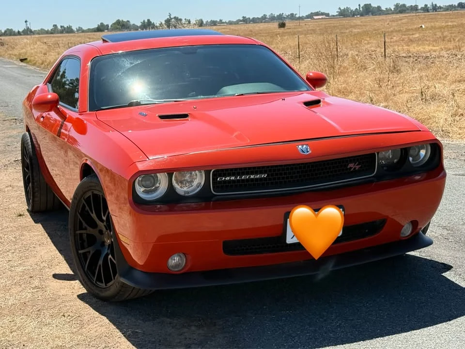 2009 Dodge Challenger 3rd Gen - Image 3 of 8
