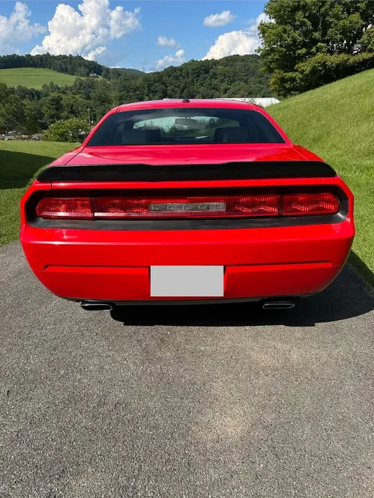 2009 Dodge Challenger 3rd Gen - Image 4 of 10
