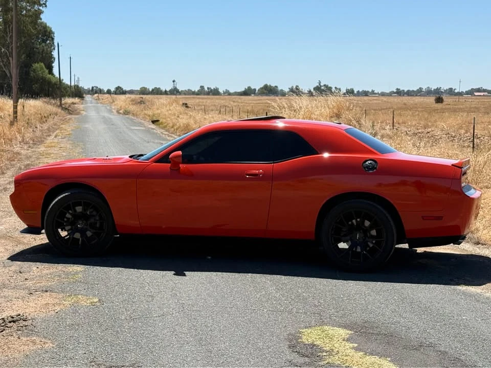 2009 Dodge Challenger 3rd Gen - Image 2 of 8