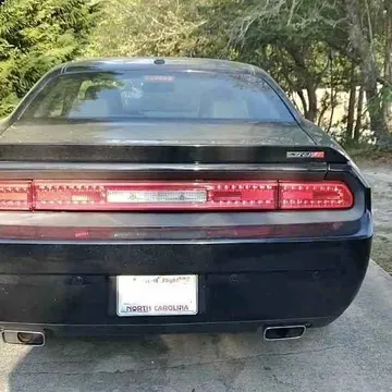 2009 Dodge Challenger R/T Coupe 2D