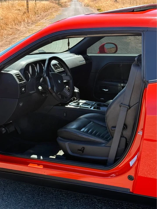 2009 Dodge Challenger 3rd Gen - Image 5 of 8