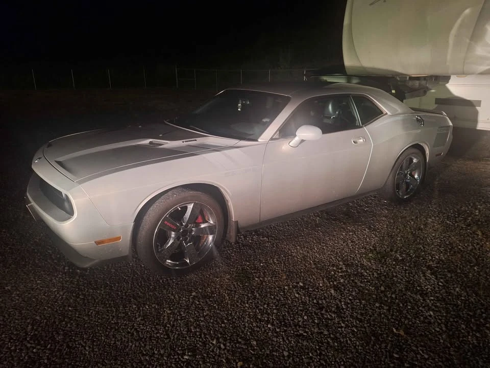 2009 Dodge Challenger 3rd Gen - Image 3 of 5