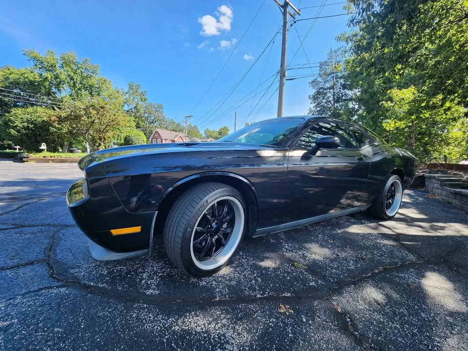 2009 Dodge Challenger 3rd Gen - Image 2 of 9