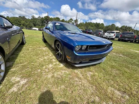 2009 Dodge Challenger R/T Coupe 2D