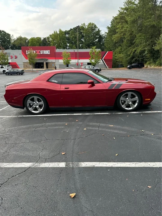 2009 Dodge Challenger 3rd Gen - Image 4 of 13