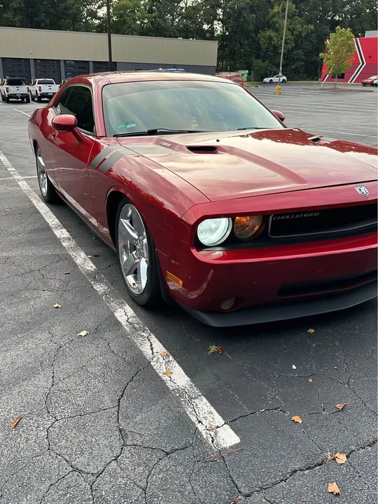2009 Dodge Challenger 3rd Gen - Image 3 of 13