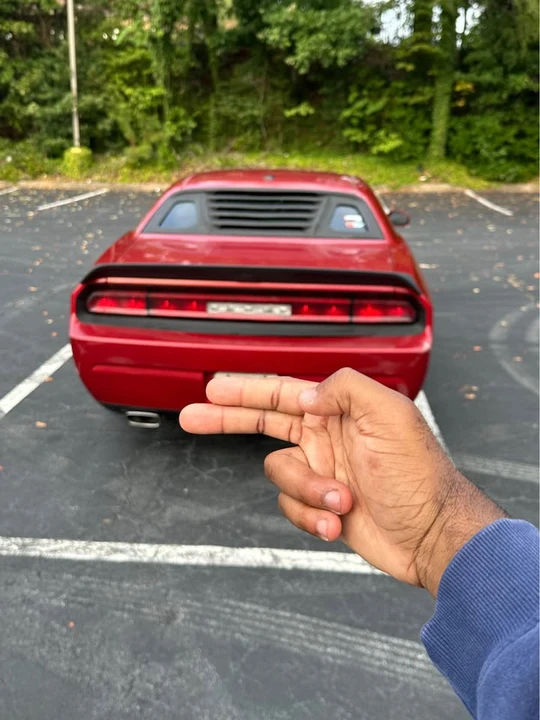2009 Dodge Challenger 3rd Gen - Image 5 of 13