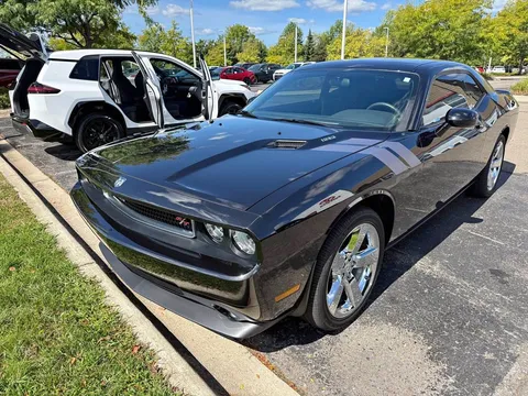 2009 Dodge Challenger R/T Coupe 2D