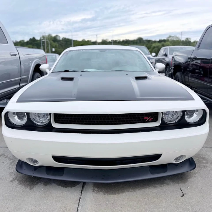 2009 Dodge Challenger 3rd Gen - Image 2 of 12