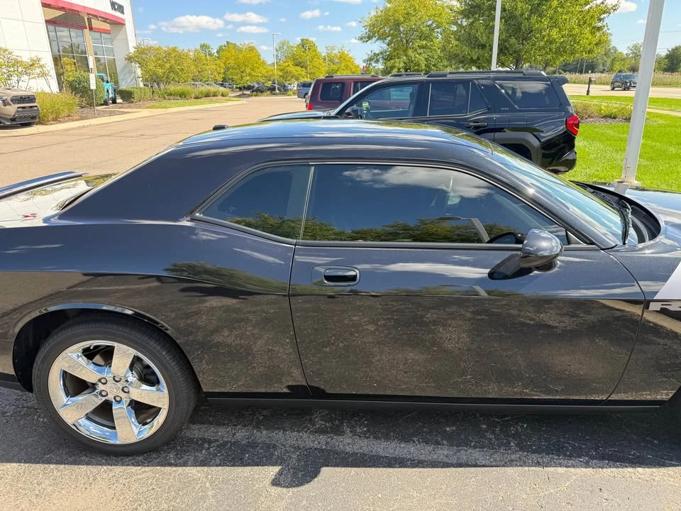 2009 Dodge Challenger 3rd Gen - Image 8 of 11