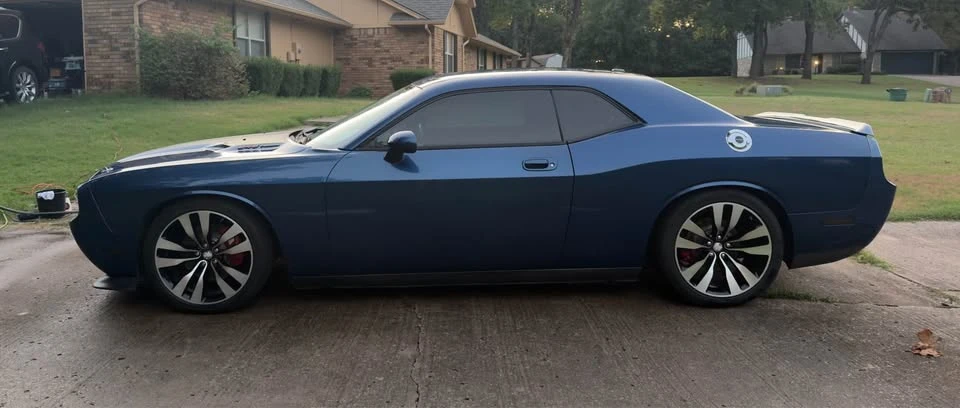 2009 Dodge Challenger 3rd Gen - Image 2 of 8