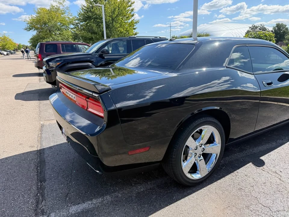 2009 Dodge Challenger 3rd Gen - Image 9 of 11
