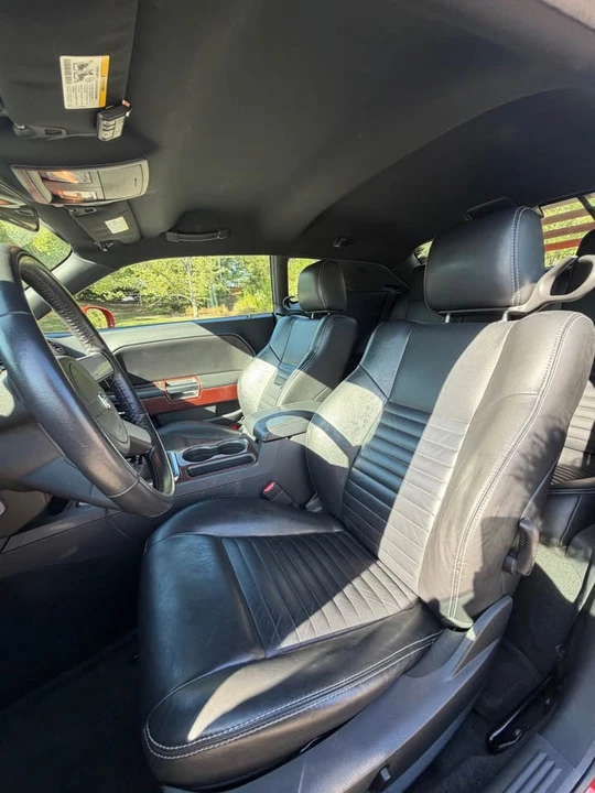 2009 Dodge Challenger 3rd Gen - Image 12 of 16