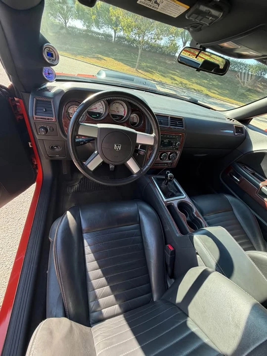 2009 Dodge Challenger 3rd Gen - Image 13 of 16