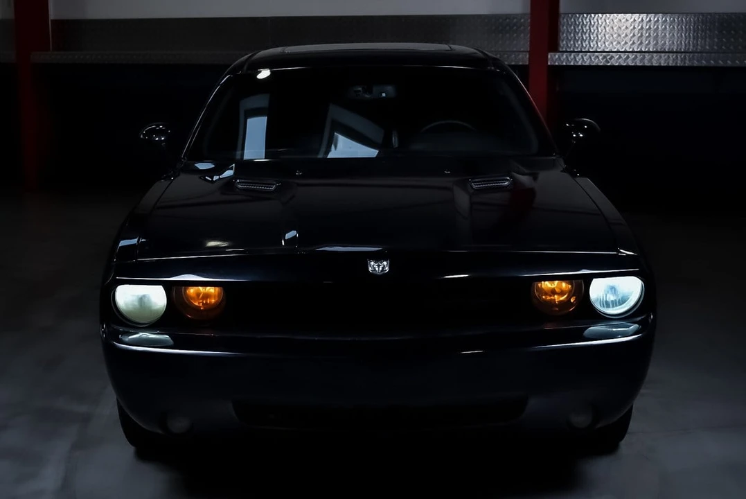 2009 Dodge Challenger 3rd Gen - Image 3 of 30