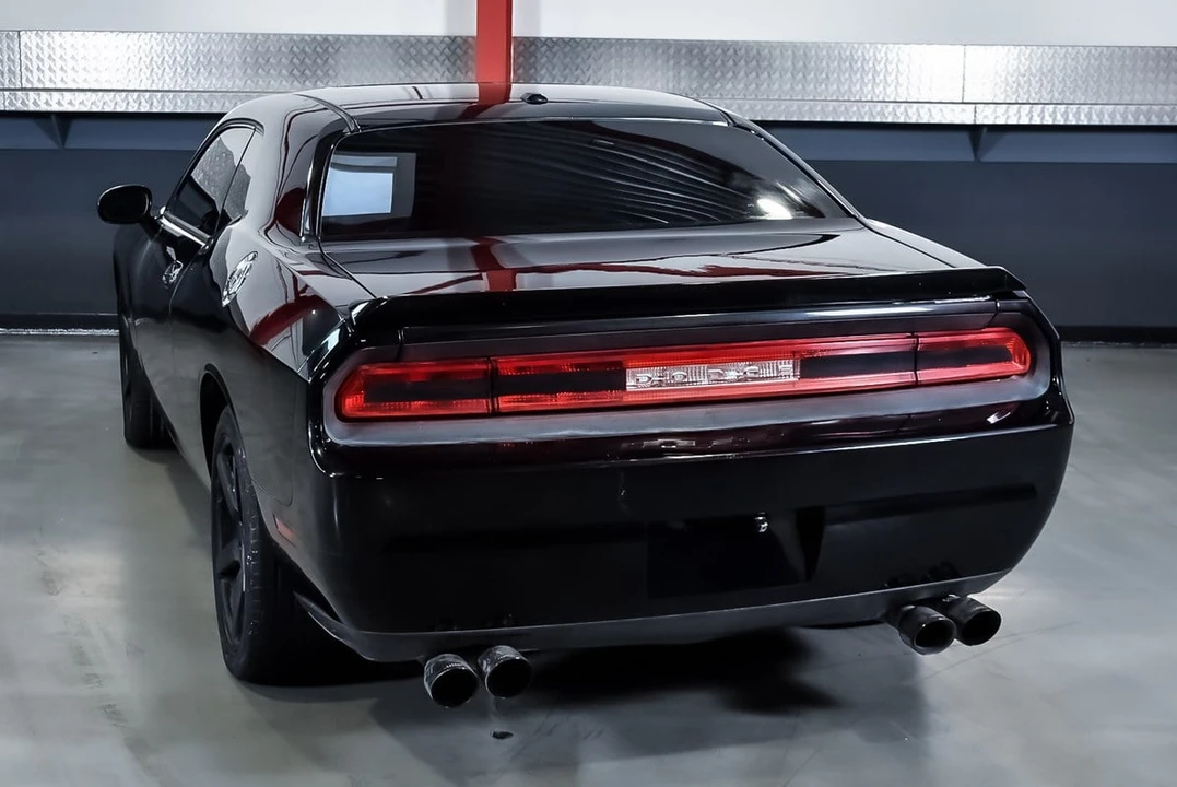 2009 Dodge Challenger 3rd Gen - Image 15 of 30