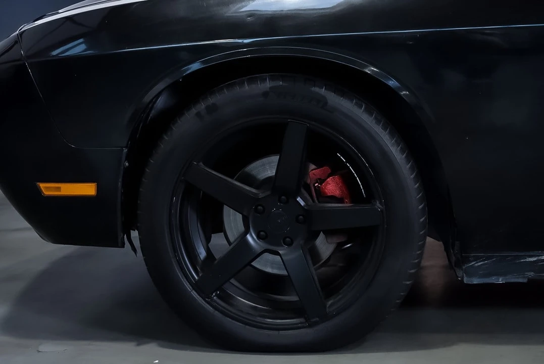 2009 Dodge Challenger 3rd Gen - Image 22 of 30