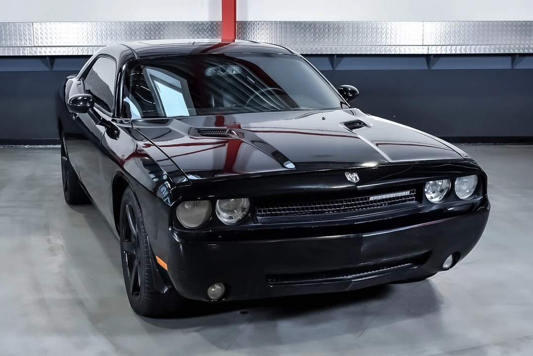 2009 Dodge Challenger 3rd Gen - Image 6 of 30