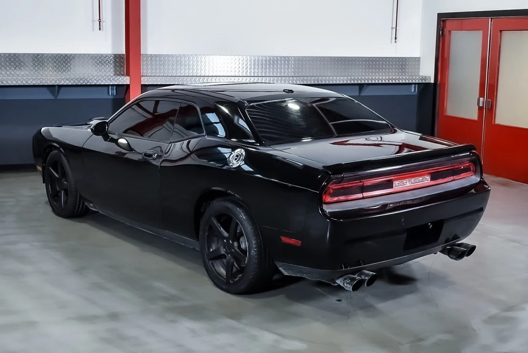 2009 Dodge Challenger 3rd Gen - Image 16 of 30