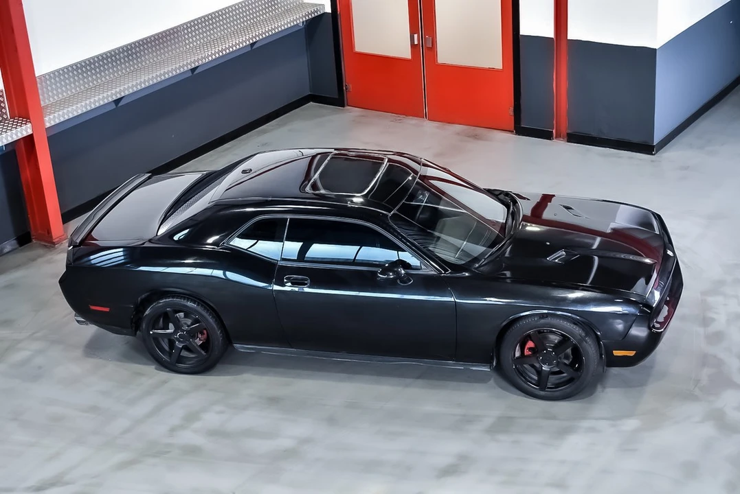 2009 Dodge Challenger 3rd Gen - Image 13 of 30
