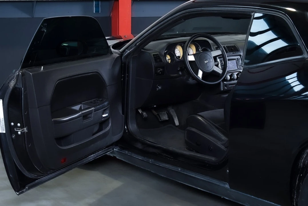 2009 Dodge Challenger 3rd Gen - Image 27 of 30