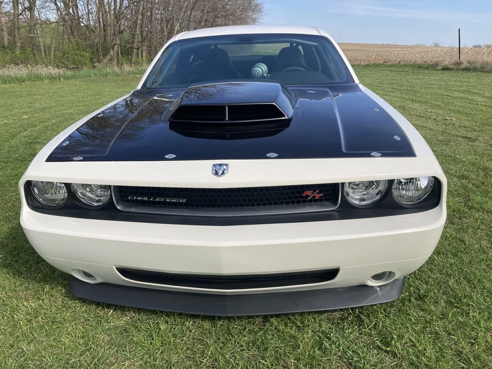 2009 Dodge Challenger 3rd Gen - Image 4 of 31