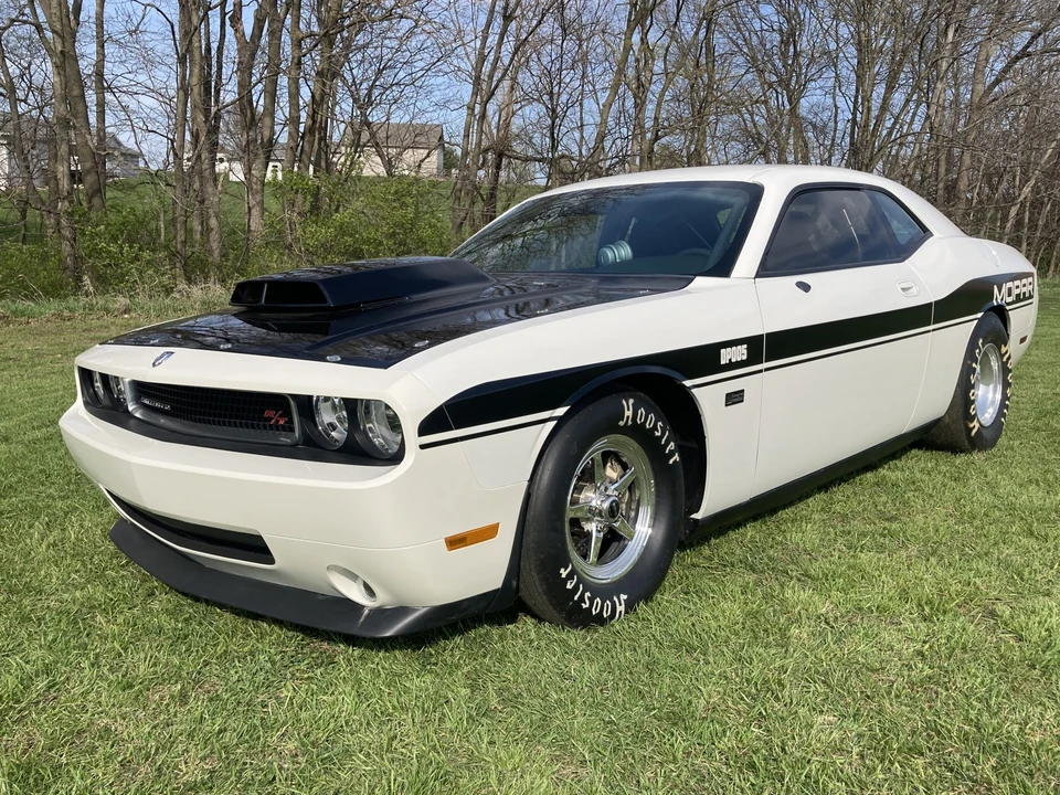 2009 Dodge Challenger 3rd Gen - Image 5 of 31