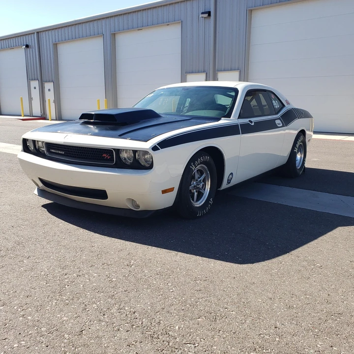 2009 Dodge Challenger 3rd Gen - Image 2 of 31