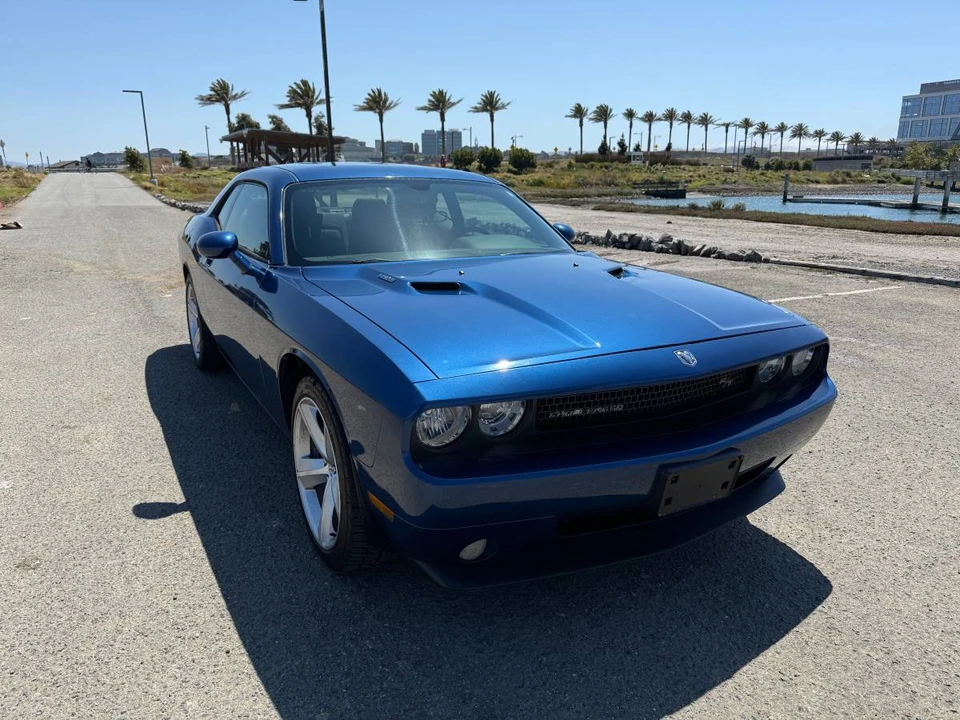 2009 Dodge Challenger 3rd Gen - Image 10 of 21