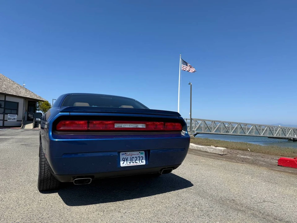 2009 Dodge Challenger 3rd Gen - Image 15 of 21