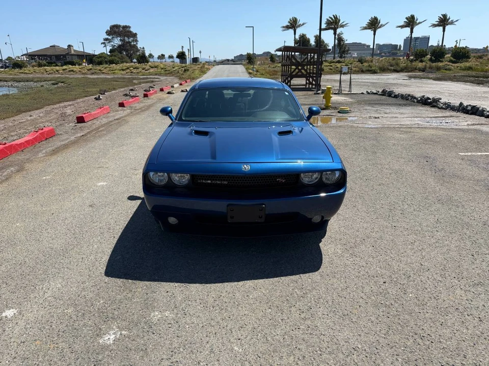 2009 Dodge Challenger 3rd Gen - Image 7 of 21
