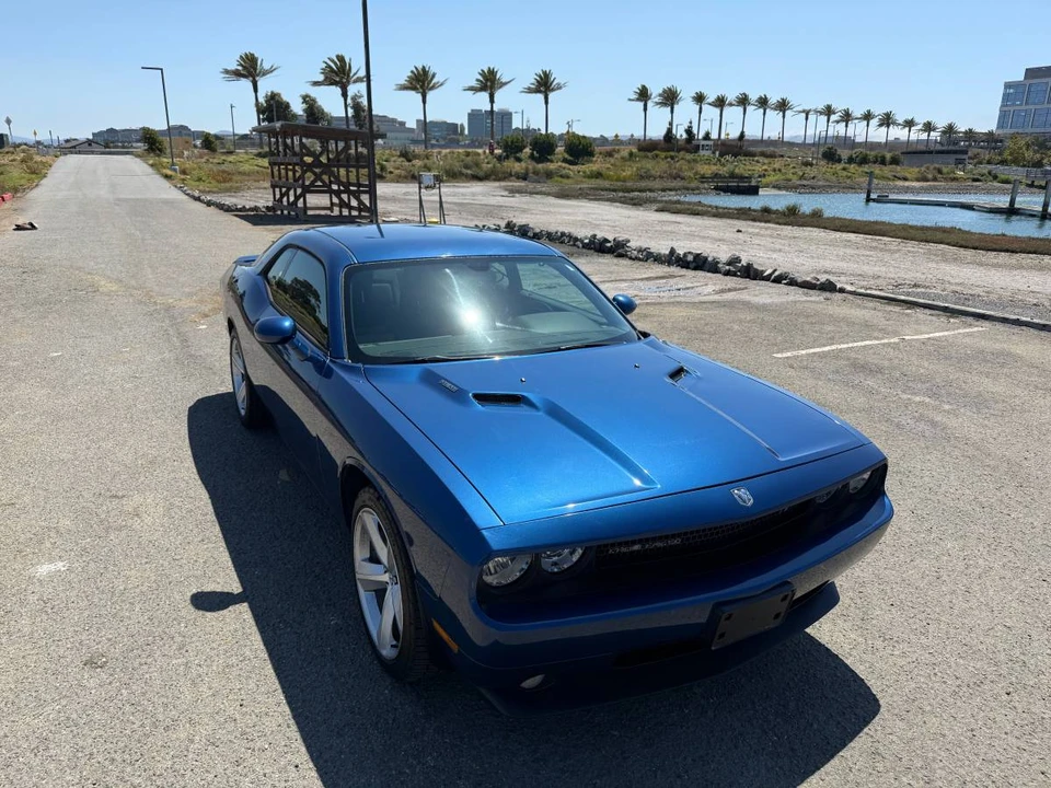 2009 Dodge Challenger 3rd Gen - Image 9 of 21