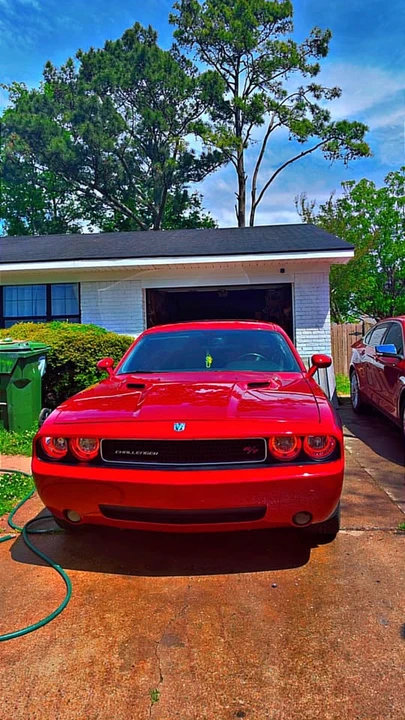2009 Dodge Challenger 3rd Gen - Image 2 of 6
