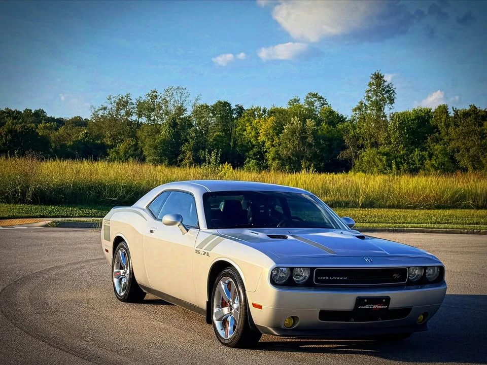 2009 Dodge Challenger 3rd Gen - Image 4 of 20