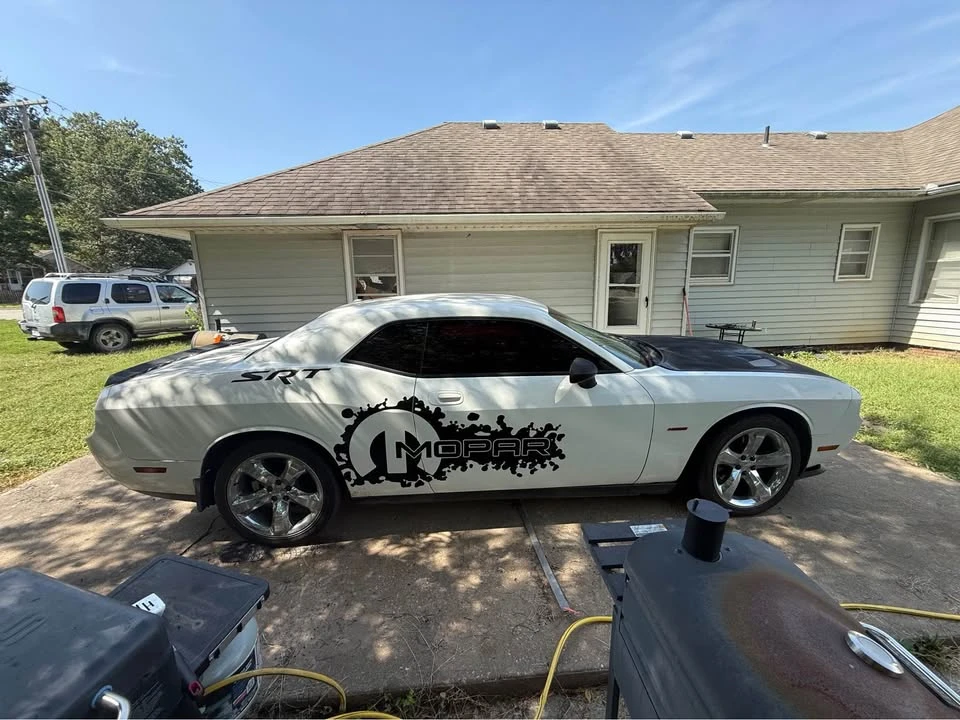 2009 Dodge Challenger 3rd Gen - Image 2 of 8