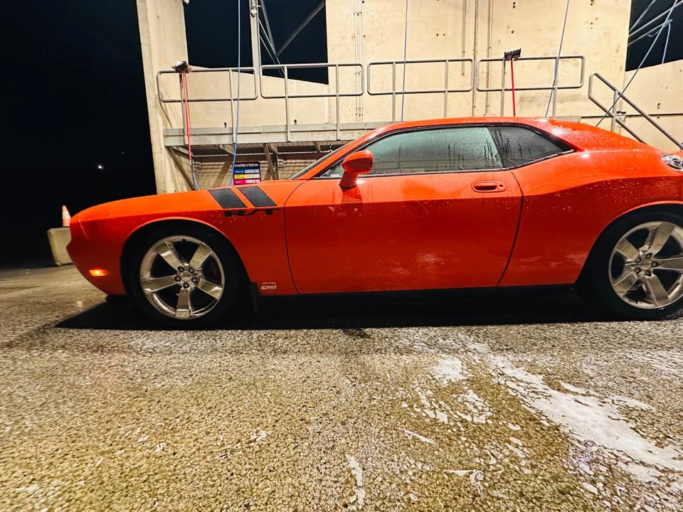 2009 Dodge Challenger 3rd Gen - Image 3 of 12