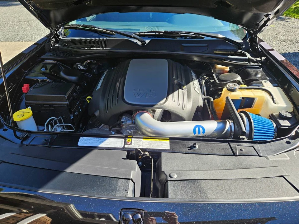 2009 Dodge Challenger 3rd Gen - Image 5 of 11