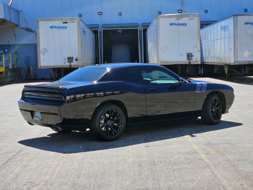 2009 Dodge Challenger 3rd Gen - Image 2 of 11