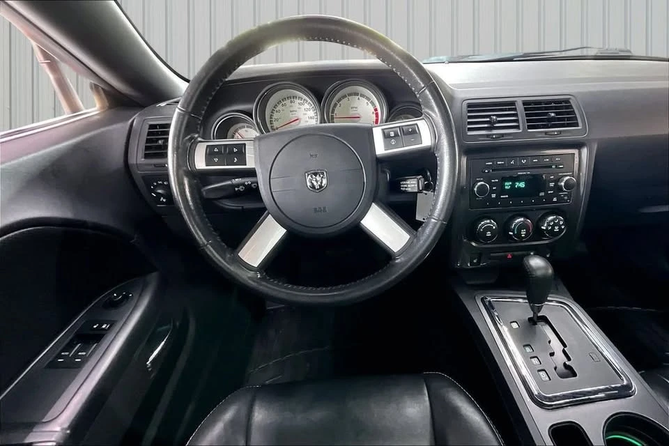 2009 Dodge Challenger 3rd Gen - Image 8 of 20