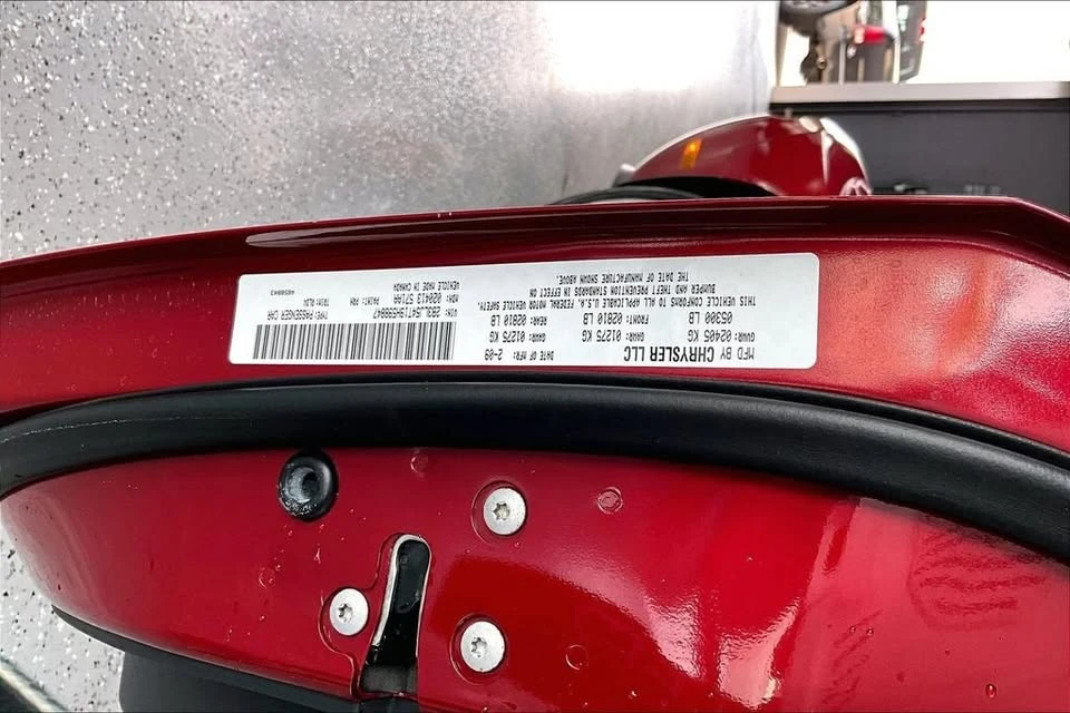 2009 Dodge Challenger 3rd Gen - Image 16 of 20