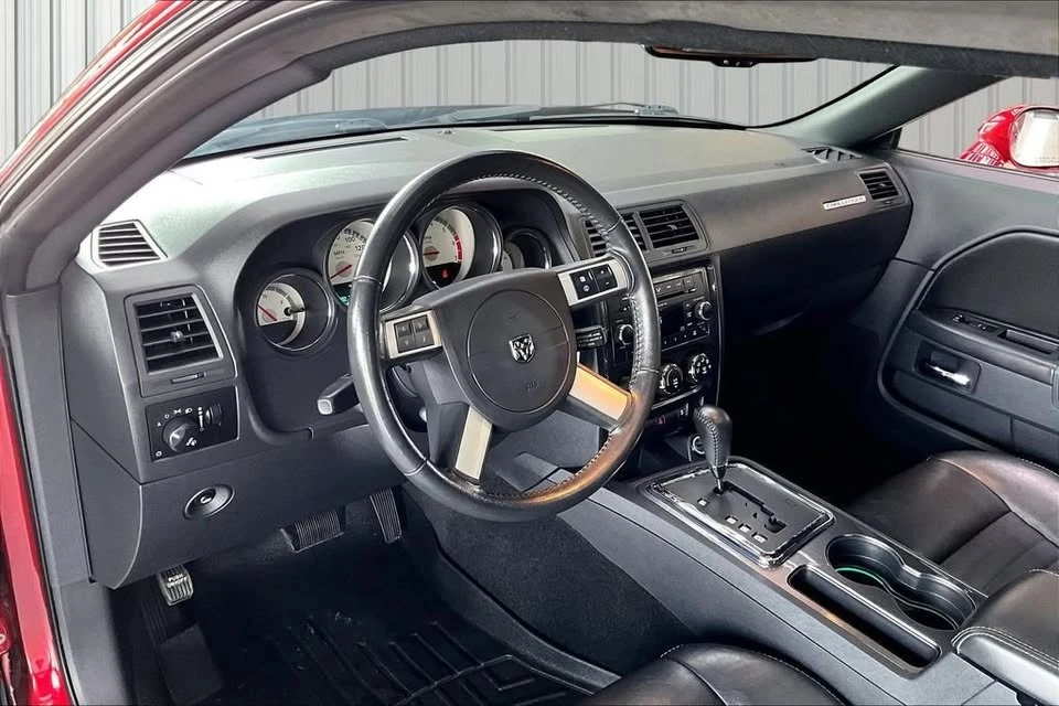 2009 Dodge Challenger 3rd Gen - Image 14 of 20