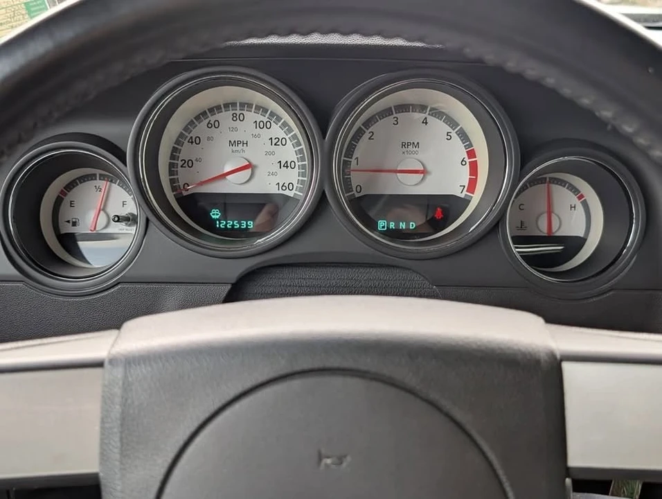 2009 Dodge Challenger 3rd Gen - Image 13 of 14