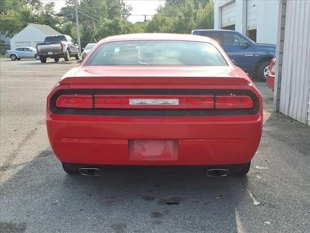 2009 Dodge Challenger 3rd Gen - Image 4 of 11