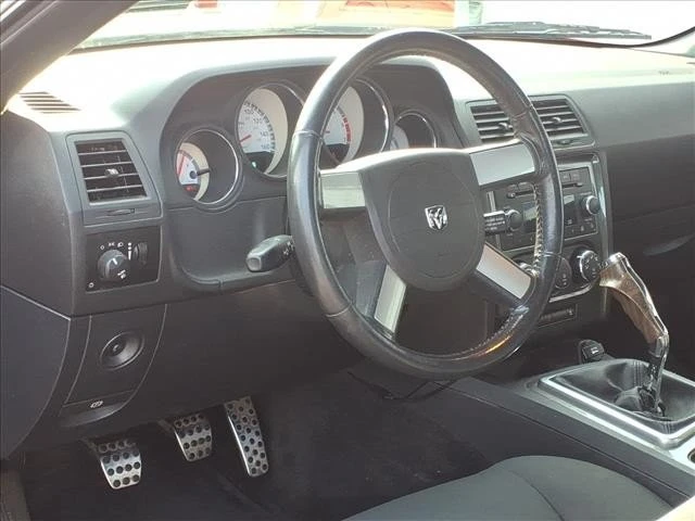 2009 Dodge Challenger 3rd Gen - Image 7 of 11