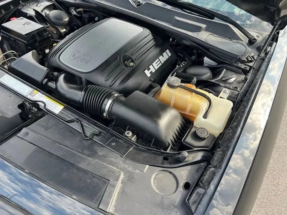 2009 Dodge Challenger 3rd Gen - Image 12 of 20
