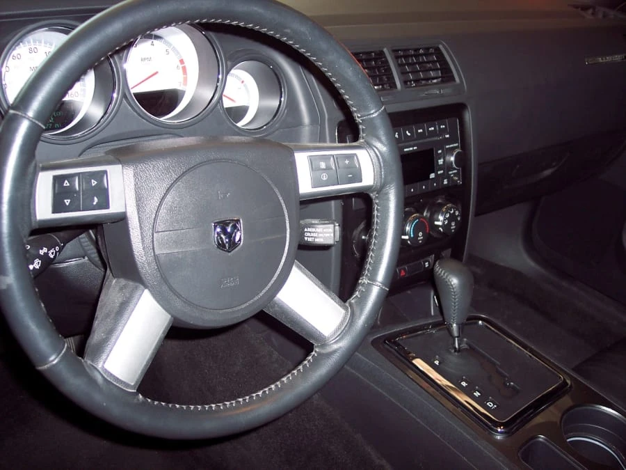 2009 Dodge Challenger 3rd Gen - Image 5 of 8