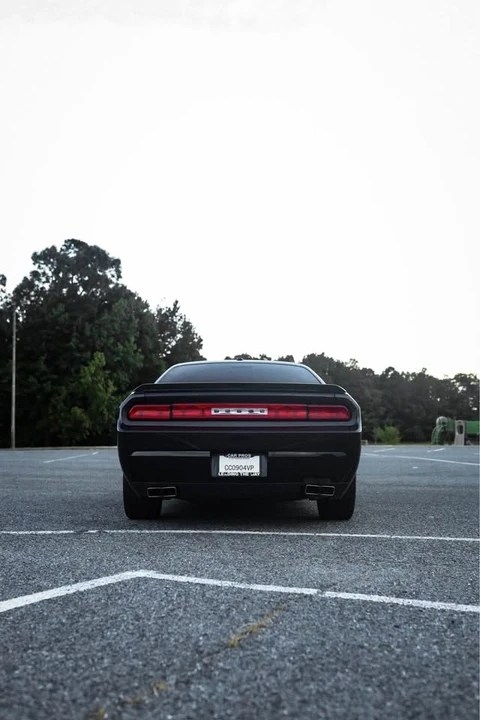 2009 Dodge Challenger 3rd Gen - Image 2 of 18