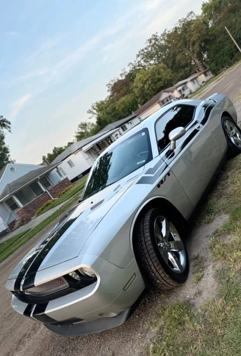 2009 Dodge Challenger 3rd Gen - Image 4 of 9